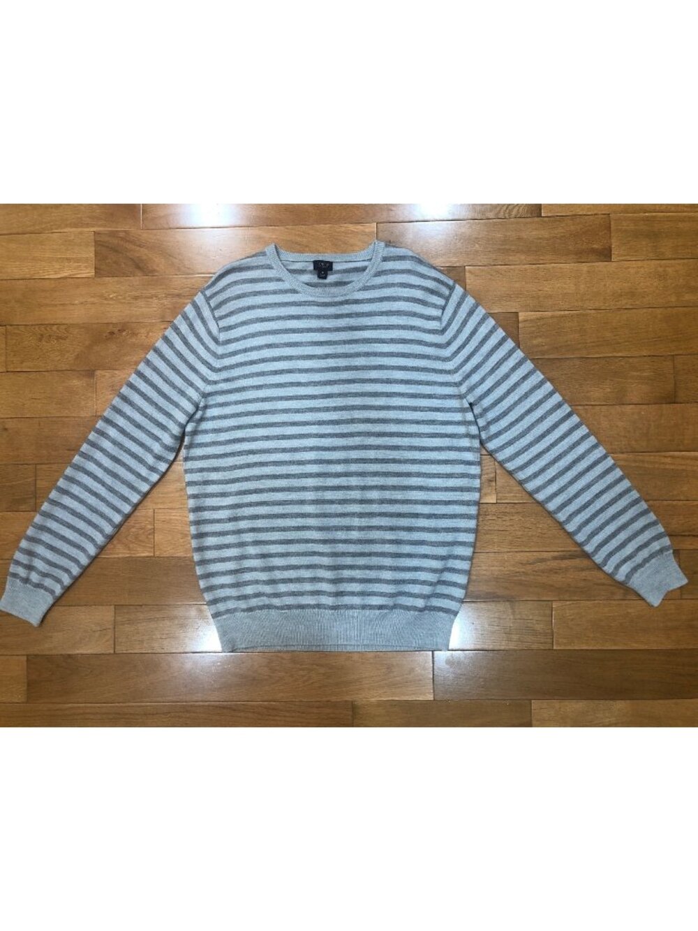 J Crew 100% Merino Wool Gray Stripe Crew Neck Sweater Size M Cozy Office Wear